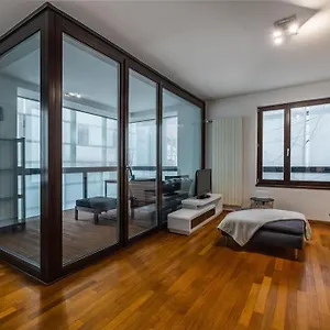  Apartment Modern Spacious Flat With A Terrace And A Parking