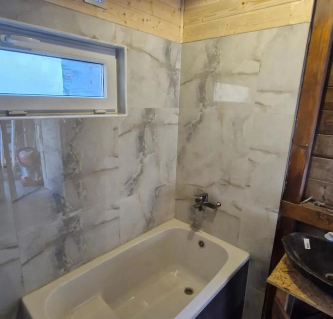 Old Summer House With Renovated Bathroom Prag
